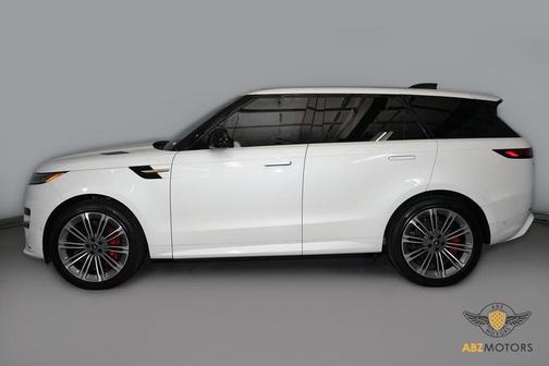 2025 Land Rover Range Rover Sport SE