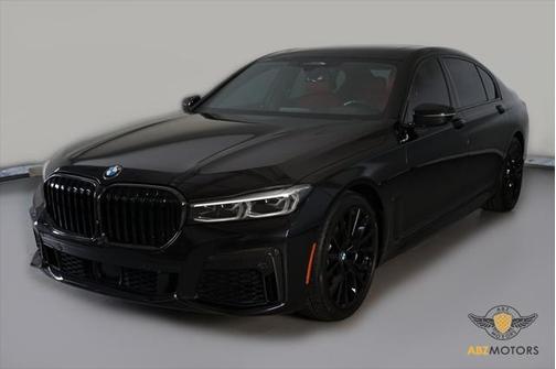 2022 BMW 740 i