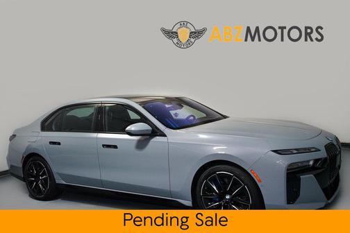 Gray 2023 BMW 760 i xDrive