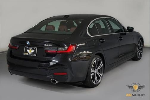2024 BMW 330 i