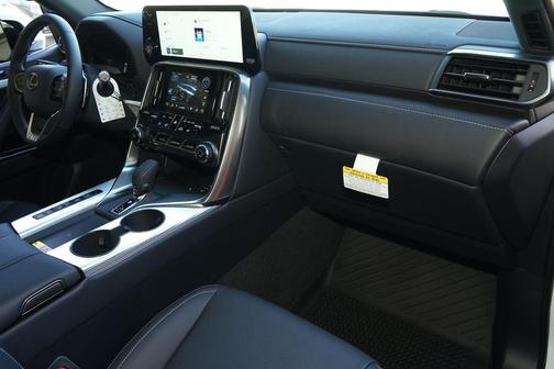 2025 Lexus LX 700h F SPORT