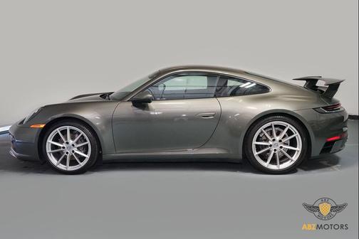 2021 Porsche 911 Carrera
