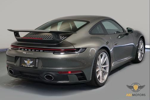 2021 Porsche 911 Carrera