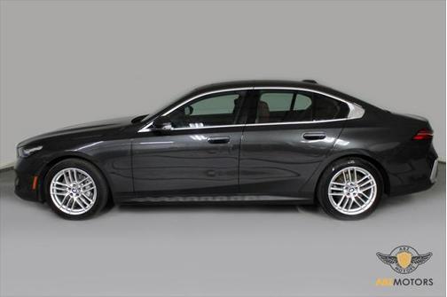 2024 BMW 530 i