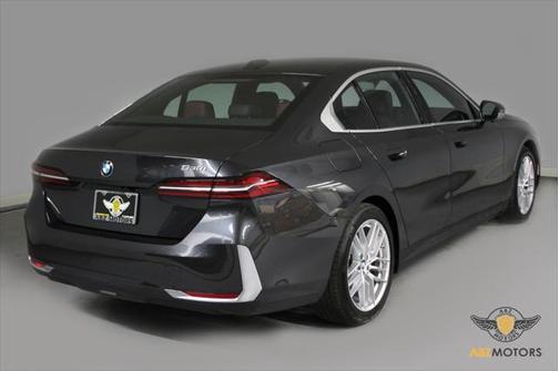 2024 BMW 530 i