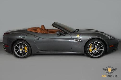 2011 Ferrari California Base