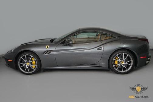 2011 Ferrari California Base