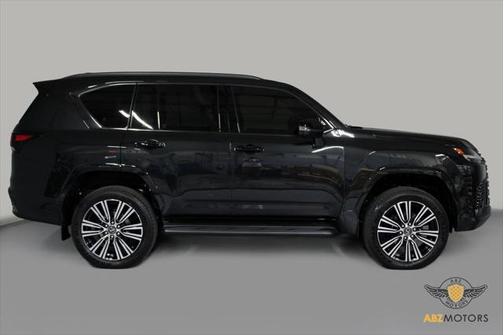 2025 Lexus LX 600 Luxury