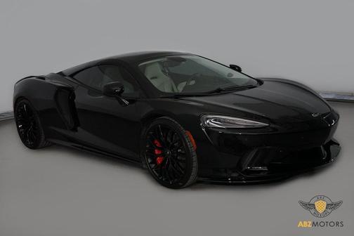 2023 McLaren GT Base
