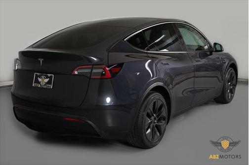 2024 Tesla Model Y Long Range Dual Motor All-Wheel Drive