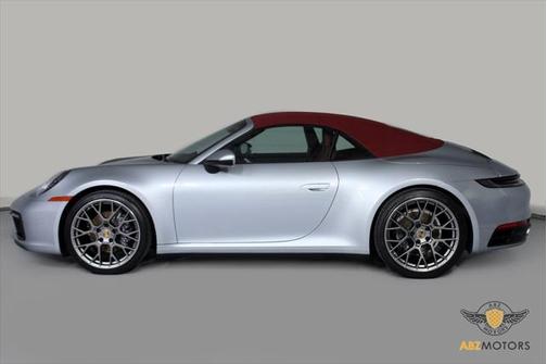 2020 Porsche 911 Carrera
