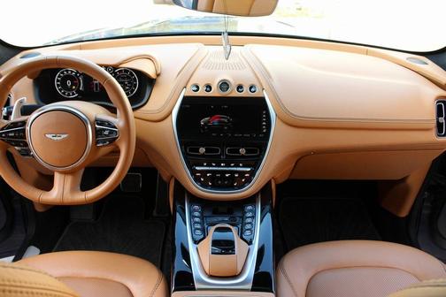 2021 Aston Martin DBX Base