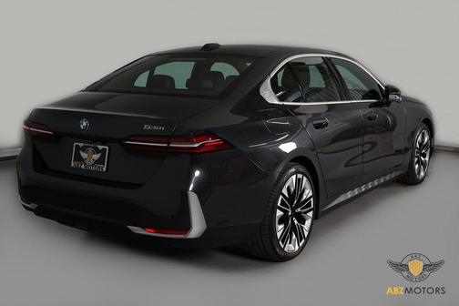 2024 BMW 530 i