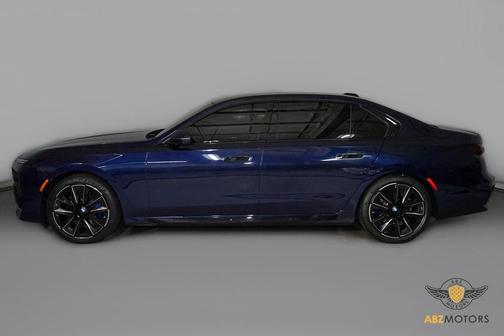 2023 BMW 740 i