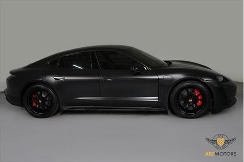 2023 Porsche Taycan GTS