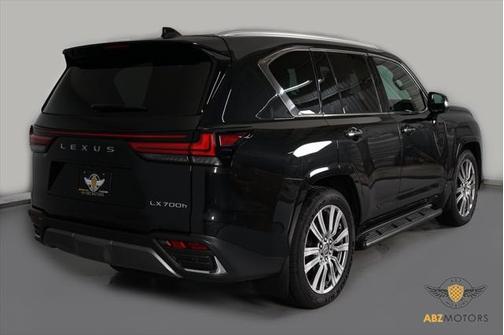 2025 Lexus LX 700h Ultra Luxury
