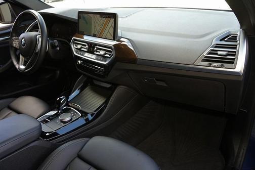 2024 BMW X4 xDrive30i