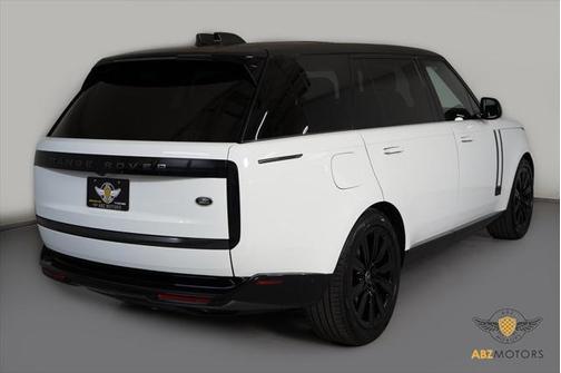 2023 Land Rover Range Rover P530 SE