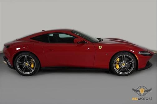 2022 Ferrari Roma Base