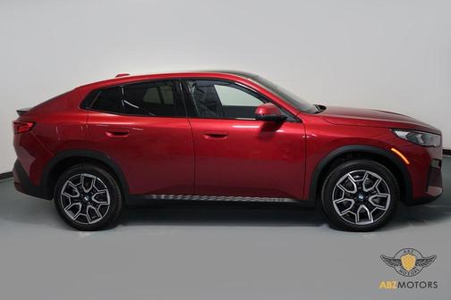 2025 BMW X2 xDrive28i