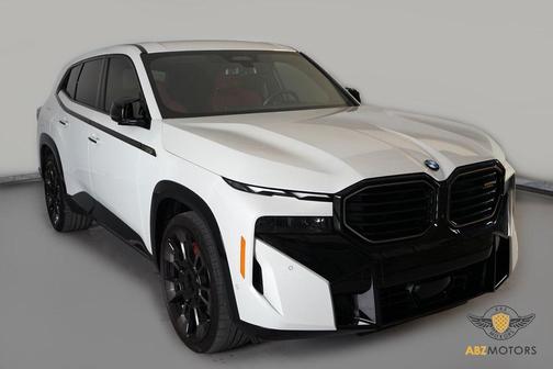 2023 BMW XM Base
