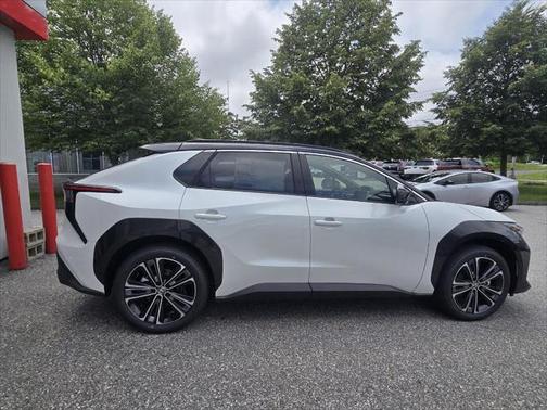 2025 Toyota bZ4X Limited