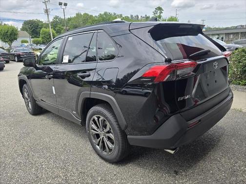 2025 Toyota RAV4 Hybrid XLE Premium