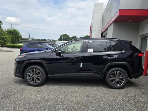 2025 Toyota RAV4 Hybrid XLE Premium