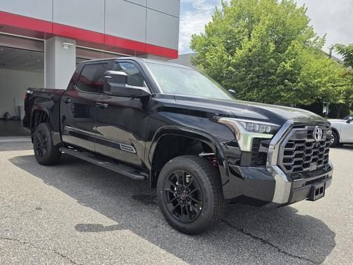 Midnight Black Metallic 2026 Toyota Tundra Platinum