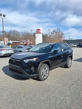 2025 Toyota RAV4 XLE Premium