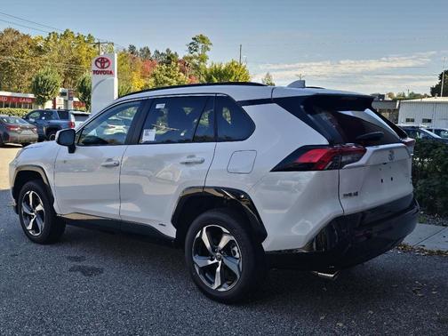 2025 Toyota RAV4 Hybrid SE