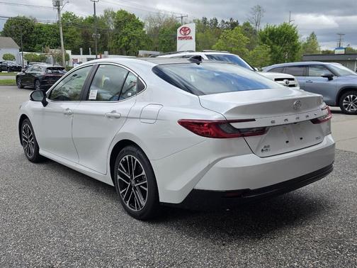Wind Chill Pearl 2026 Toyota Camry XLE