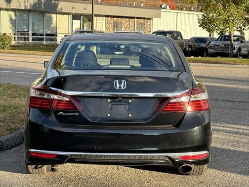 Crystal Black Pearl 2017 Honda Accord LX