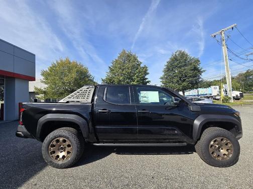 2025 Toyota Tacoma Hybrid Trailhunter