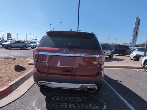 2017 Ford Explorer Platinum