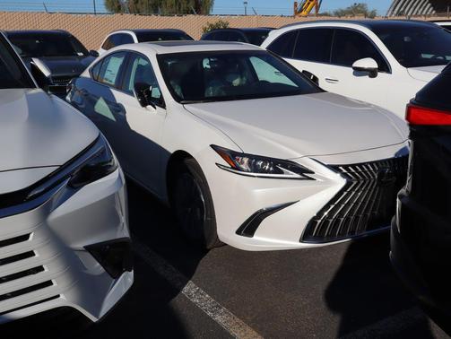 2025 Lexus ES 350 Base