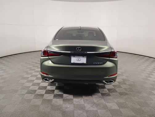 2025 Lexus ES 350 Base