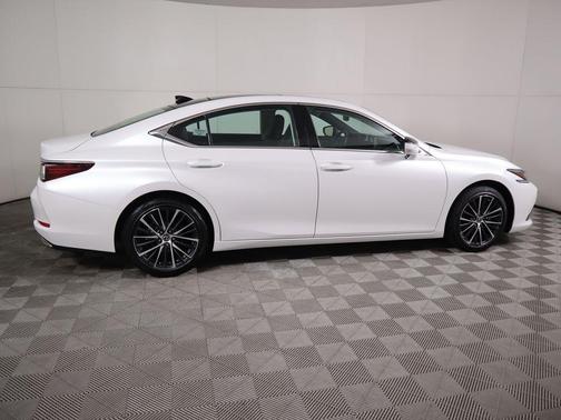 2025 Lexus ES 350 Base