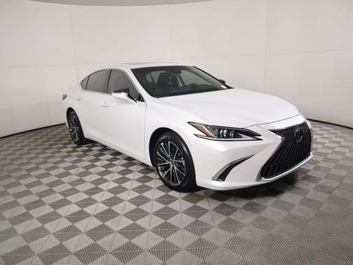 2025 Lexus ES 300h Base