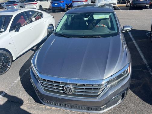 2020 Volkswagen Passat 2.0T R-Line