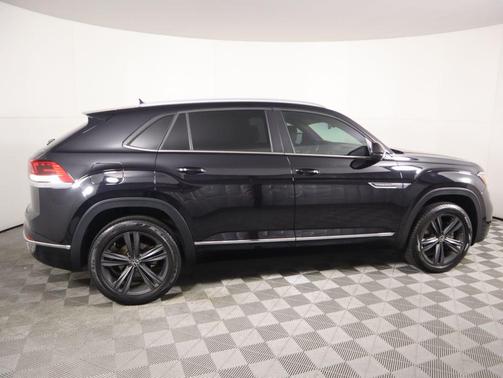 2020 Volkswagen Atlas Cross Sport 3.6L V6 SE w/Technology R-Line