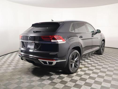 2020 Volkswagen Atlas Cross Sport 3.6L V6 SE w/Technology R-Line