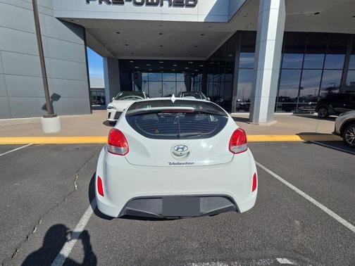 2016 Hyundai Veloster Base