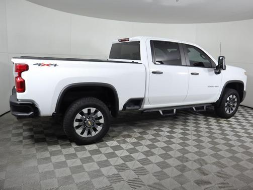2024 Chevrolet Silverado 2500 Custom