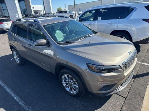 2021 Jeep Cherokee Latitude Lux