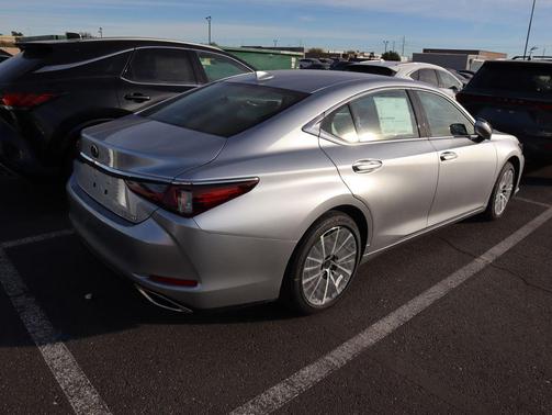 2025 Lexus ES 350 Base