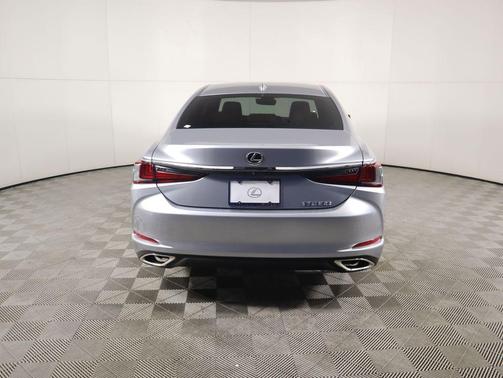 2025 Lexus ES 350 Base