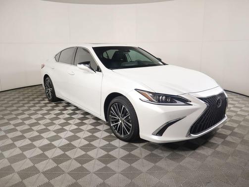 2025 Lexus ES 300h Base