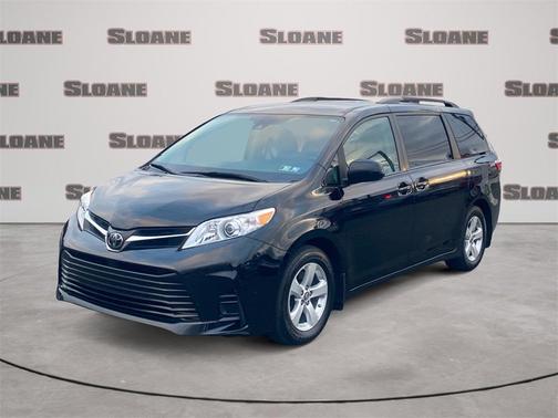 2018 Toyota Sienna LE