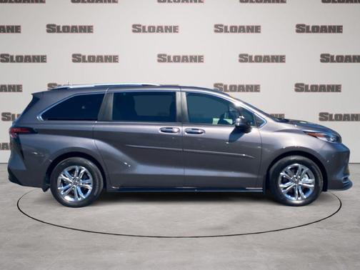 Predawn Gray Mica 2023 Toyota Sienna Platinum 7 Passenger